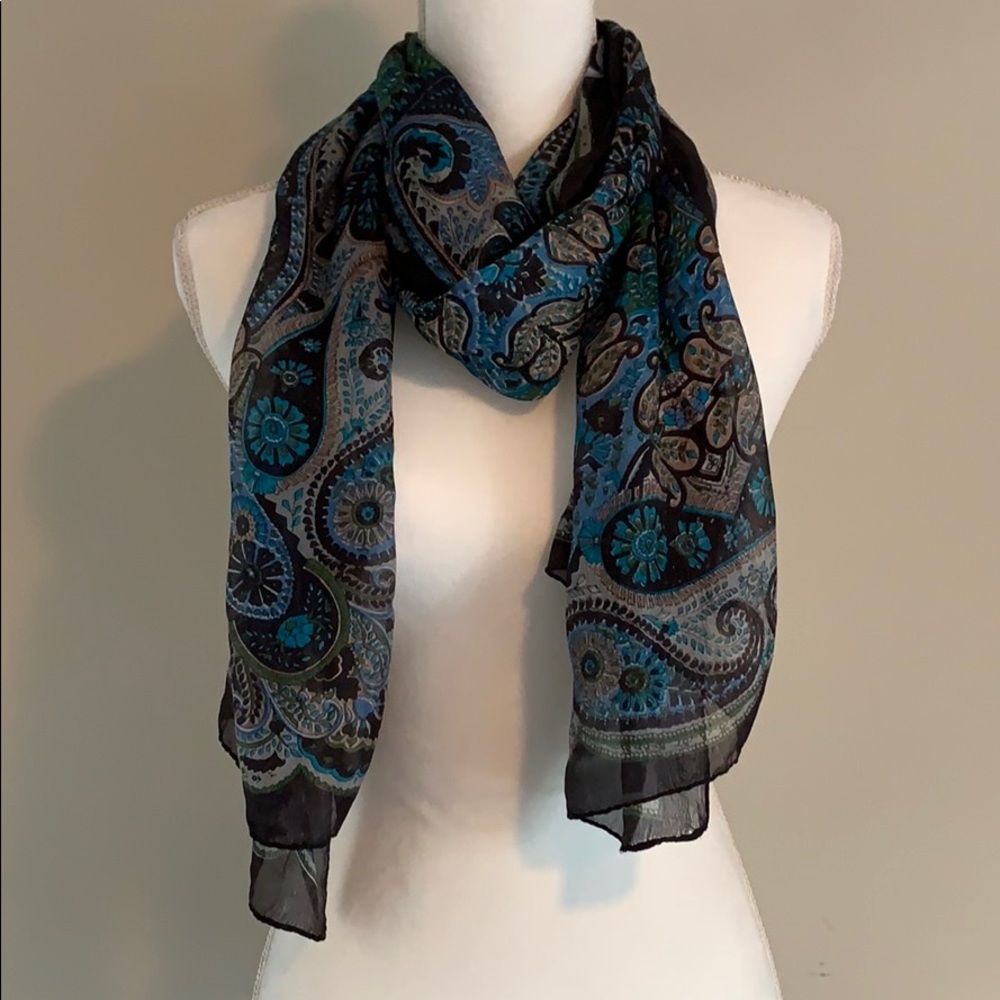 Scarf - Picture 2 of 3